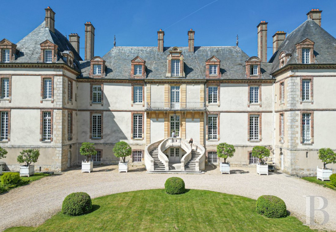 A 17th century family chateau in Seine-et-Marne, between Fontainebleau and Nemours - photo  n°6